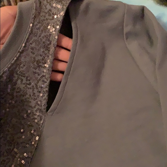 DKNY sweater top - Picture 2 of 3